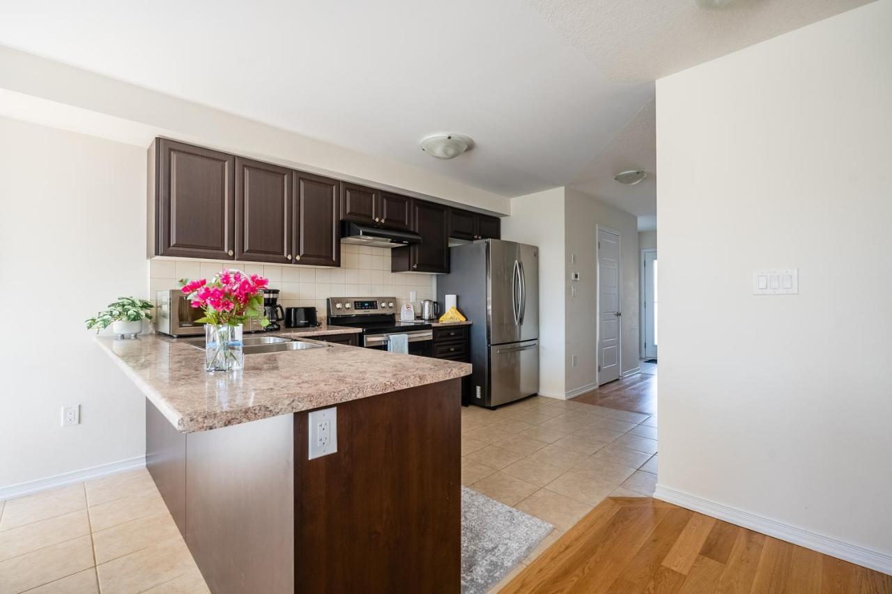 New 3Br Townhouse, Minutes To Niagara Falls And Brock University By Globalstay 索罗尔德 外观 照片